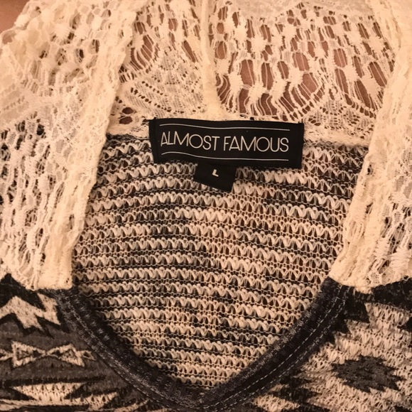 Hooded pullover - Picture 7 of 7